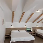 Vimbula - Komolac 3* Mokošica