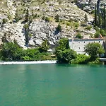 Vimbula - Komolac Ξενοδοχείο 3*