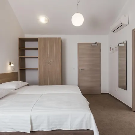 Vimbula - Komolac Hotel Mokosica