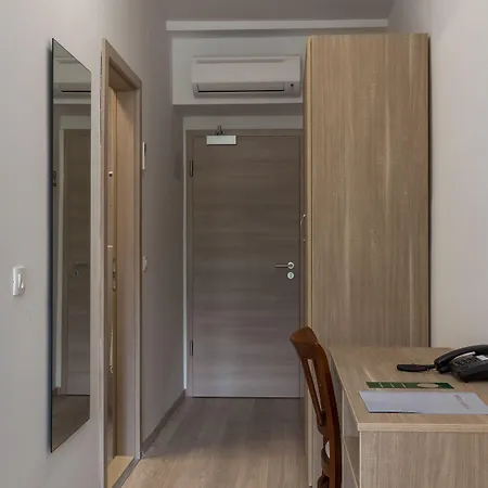 Vimbula - Komolac Ξενοδοχείο 3*