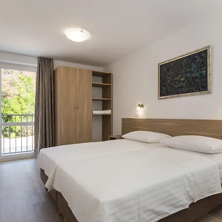 Ξενοδοχείο Vimbula - Komolac 3*