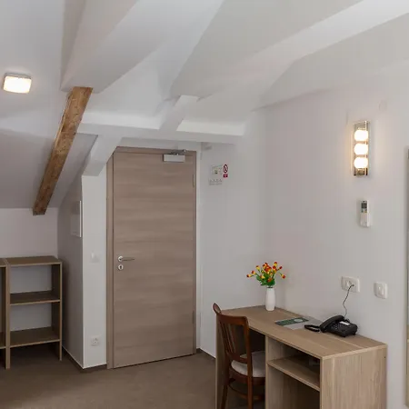 Hotel Vimbula - Komolac 3*