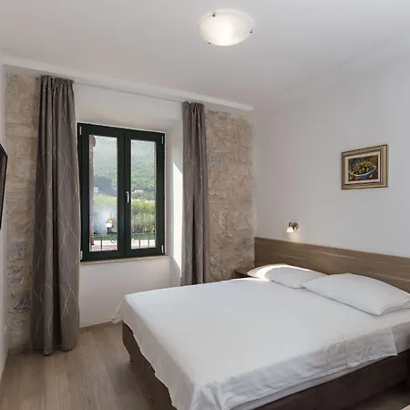Vimbula - Komolac Hotel 3*