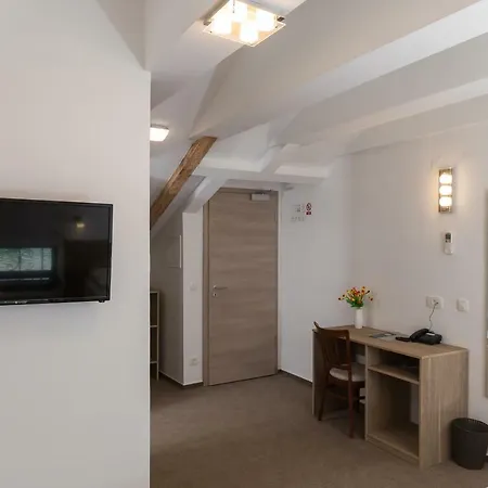 Vimbula - Komolac Hotel 3*