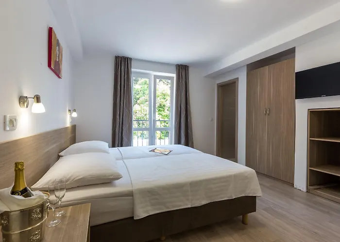 Vimbula - Komolac Hotel