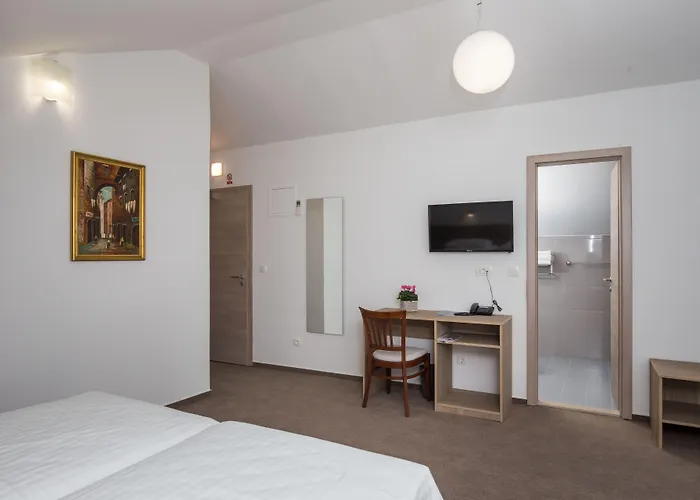 Hotel Vimbula - Komolac 3*