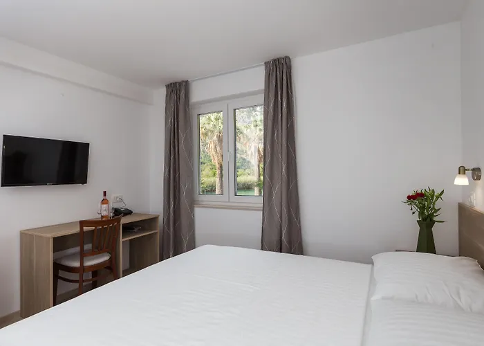 Vimbula - Komolac Hotel