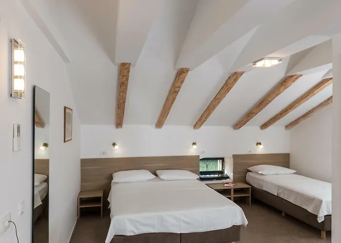 Hotel Vimbula - Komolac 3*