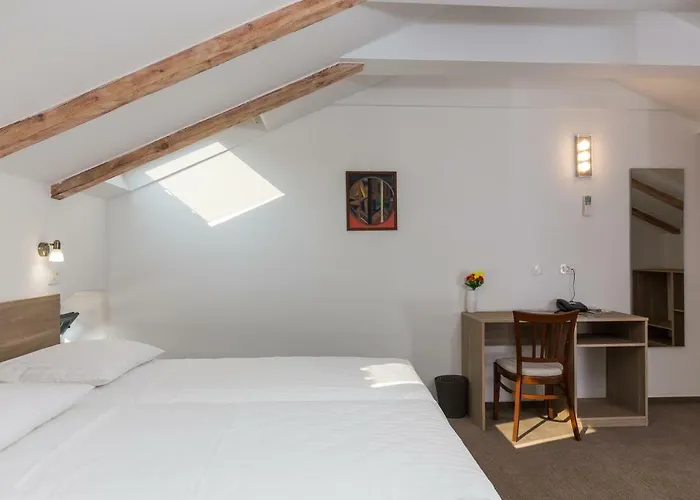 Vimbula - Komolac Hotel