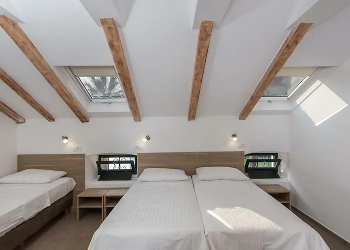 Vimbula - Komolac Hotel 3*